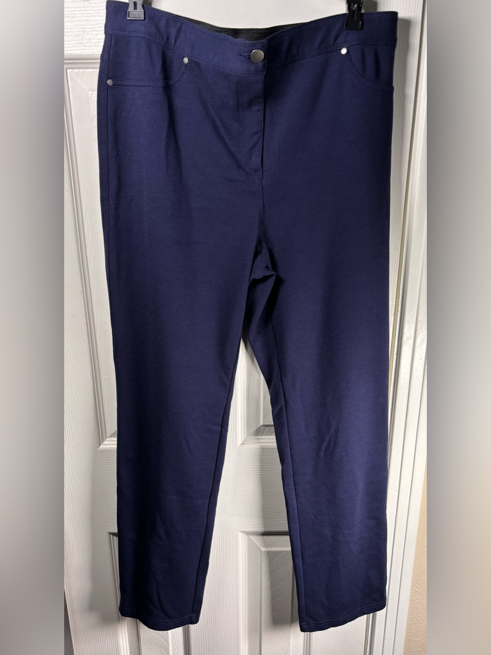 Chico's Navy Straight-Leg Ponte Pants 1.5